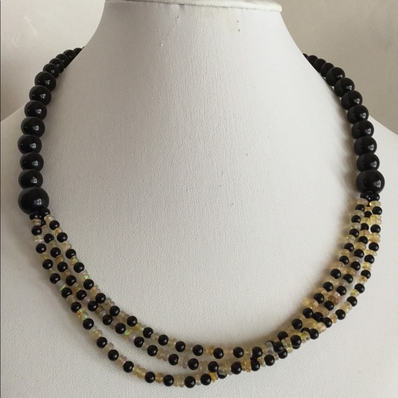 Ethiopian Fire Opals And Onyx Necklace Set - Picture 3 of 5